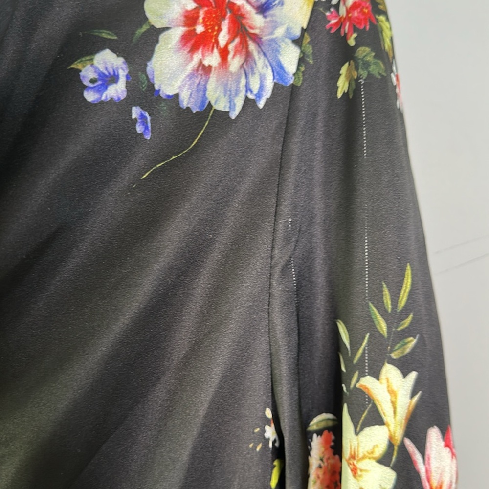 Ieena for Mac Duggal Faux Wrap Floral Gown Size 0 - Picture 10 of 12